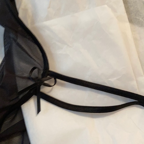 Victoria’s Secret Lace Nylon Teddie - Picture 6 of 7